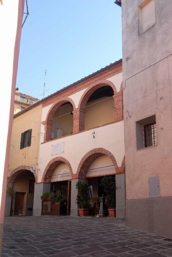 Le Logge Casa Vacanze Montepescali Екстериор снимка