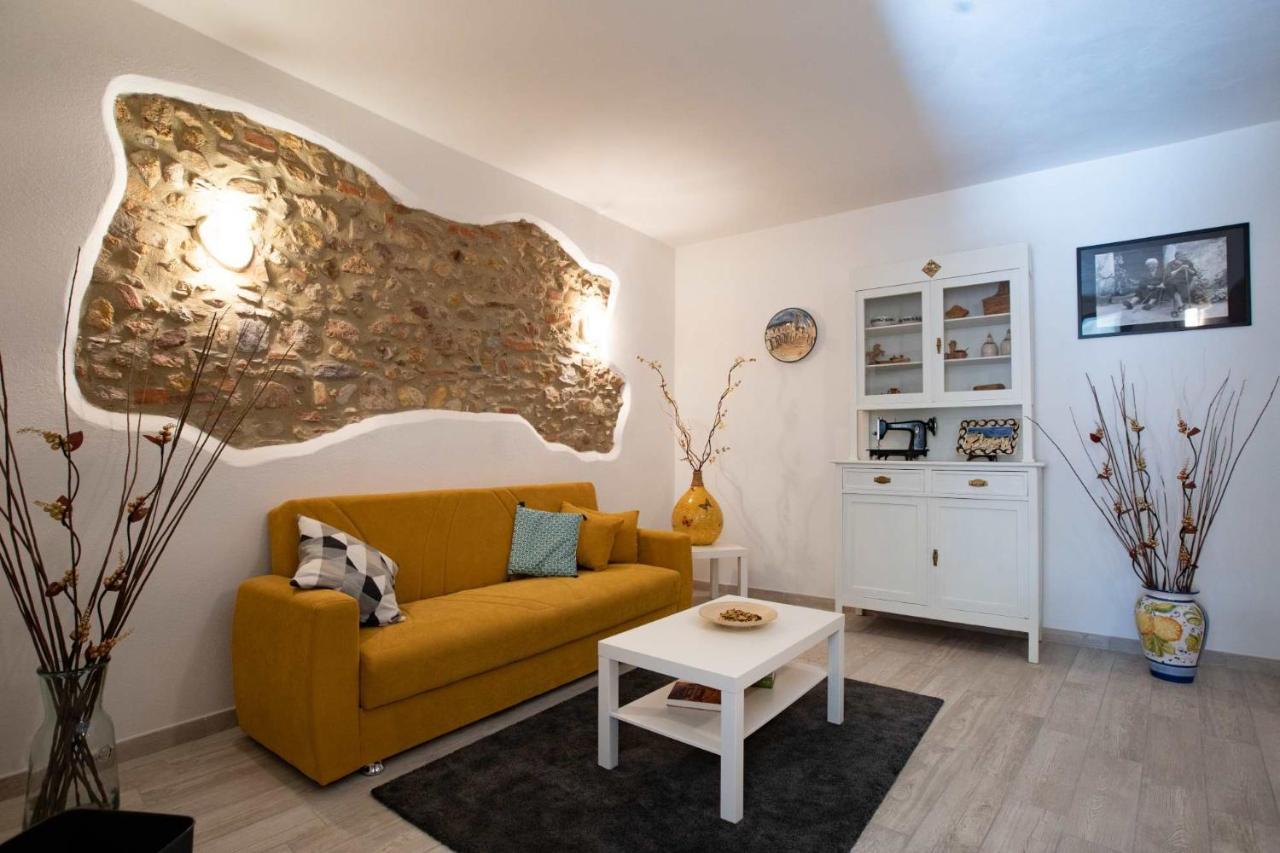 Le Logge Casa Vacanze Montepescali Екстериор снимка